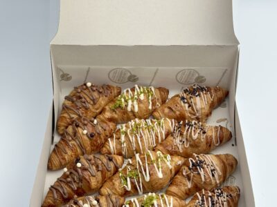 Caja mini croissants rellenos de cremas