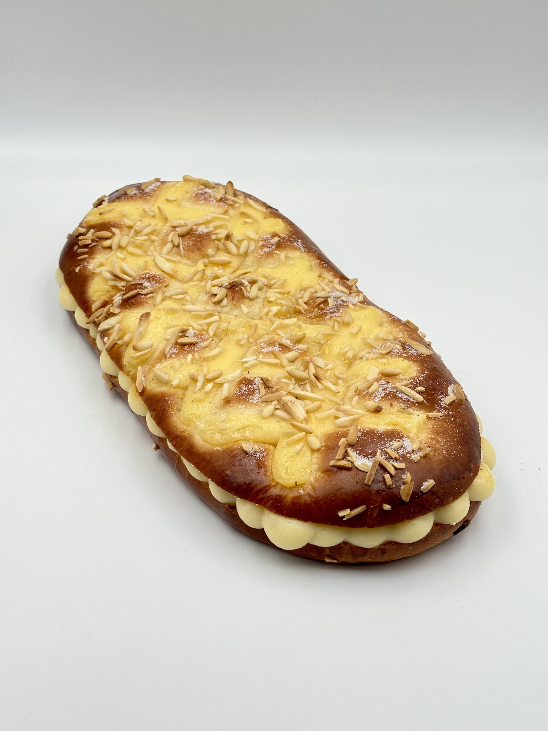 Cocas de briox rellena de crema - Imagen 2